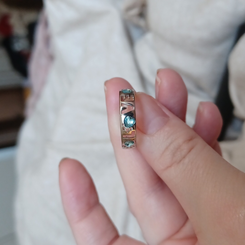 Ring - Picture 3 of 5